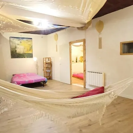 Loft D'artiste Chic Et Boheme Dans Petit Village Proche Saussan