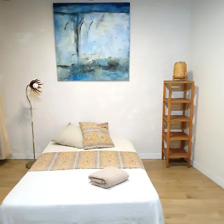 Loft D'artiste Chic Et Boheme Dans Petit Village Proche
